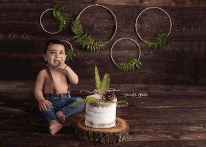 Adelaide based Accredited Professional Photographer Jennifer White Photography Cake Smash Photo Shoot